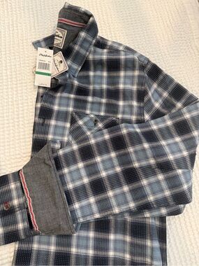 Blue and white Plaid Casual Button-Down Shirt size large
Fourth of July